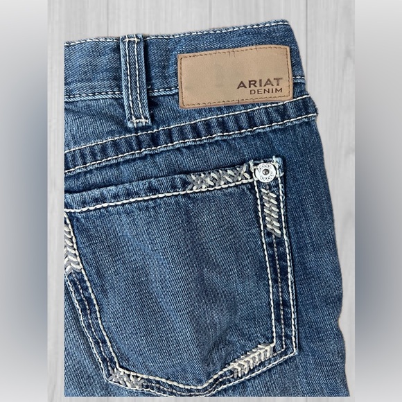 Ariat Boyfriend Denim jeans - Picture 5 of 7